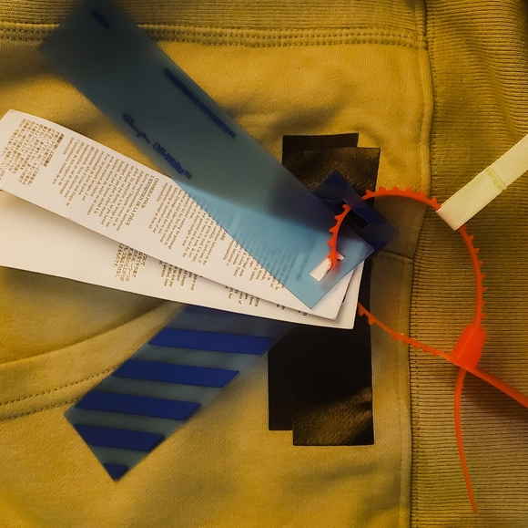 Off White x Champion Hoodie - Picture 4 of 5